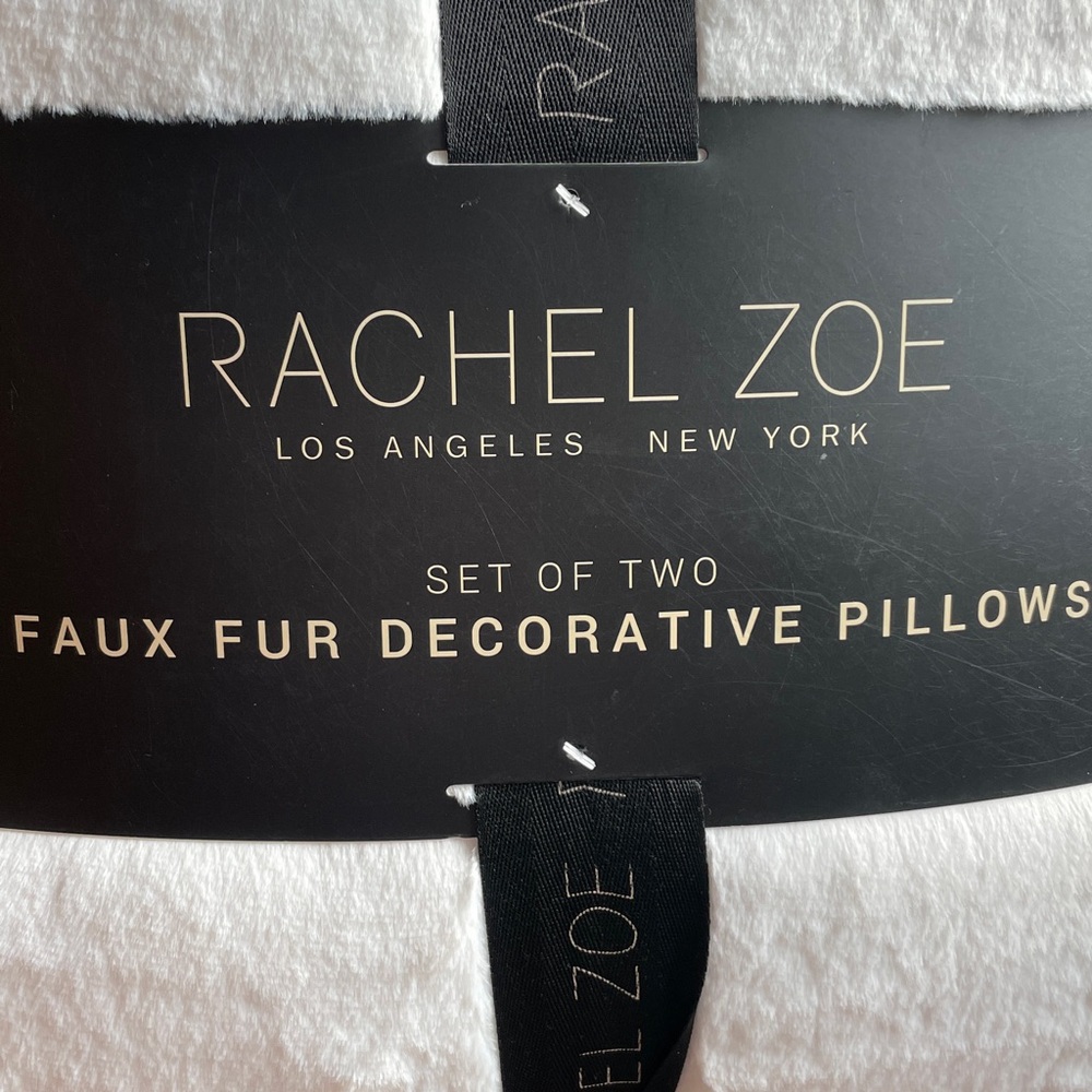 🎉HP🎉~Rachel Zoe Plush White Faux Fur Pillows - Picture 8 of 16